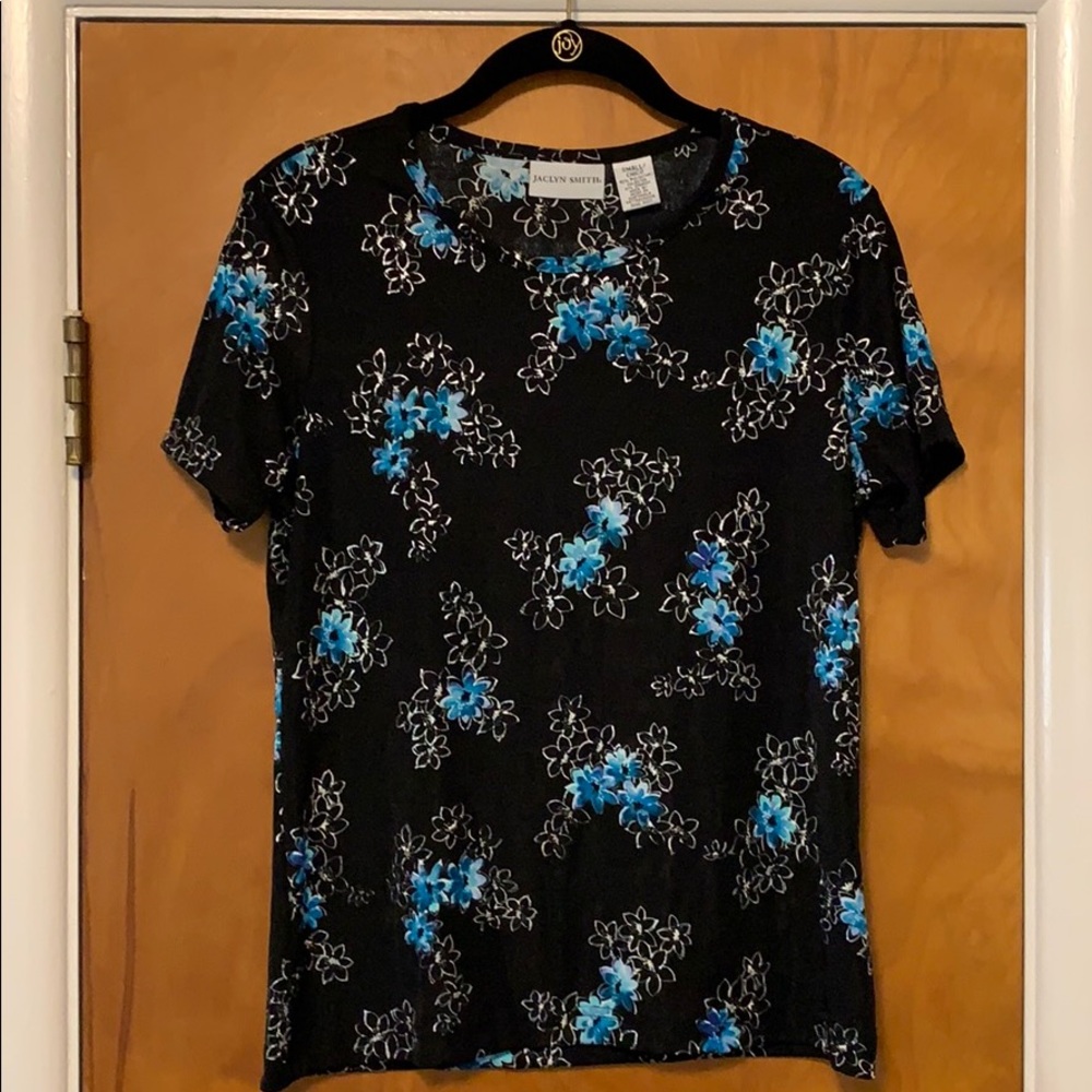 Jaclyn Smith floral top